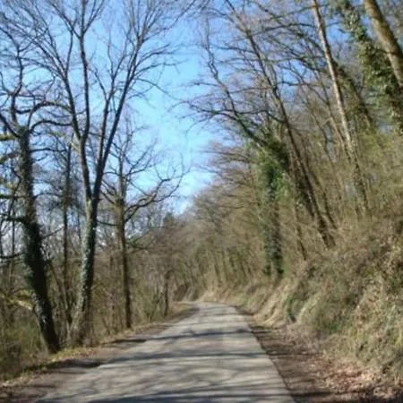 Peaceful Bohon アパート