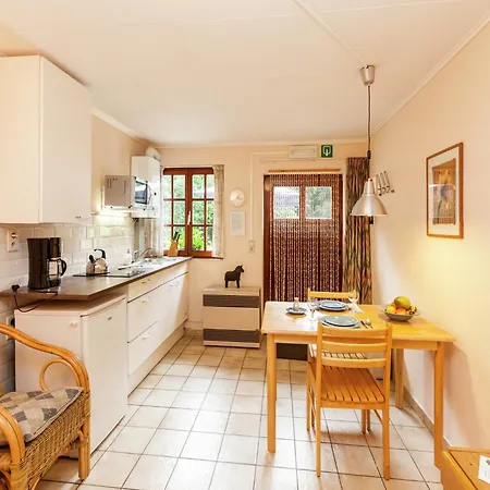Peaceful Bohon Apartment *